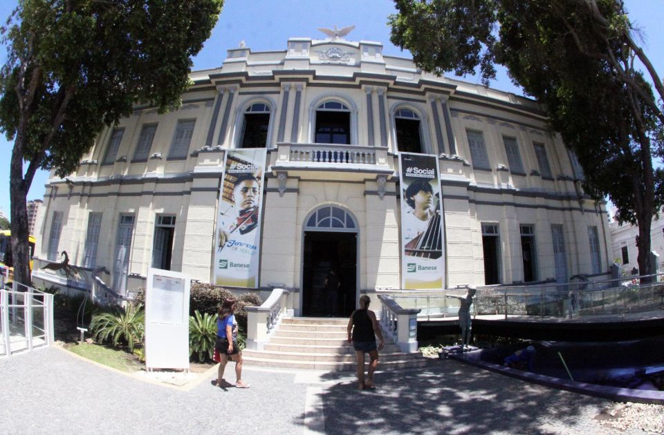 Aracaju: Guided Panoramic City Tour With Pickup With Markets - Tour Description