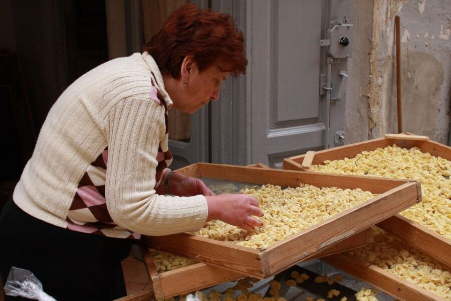 Bari: Private Walking Tour