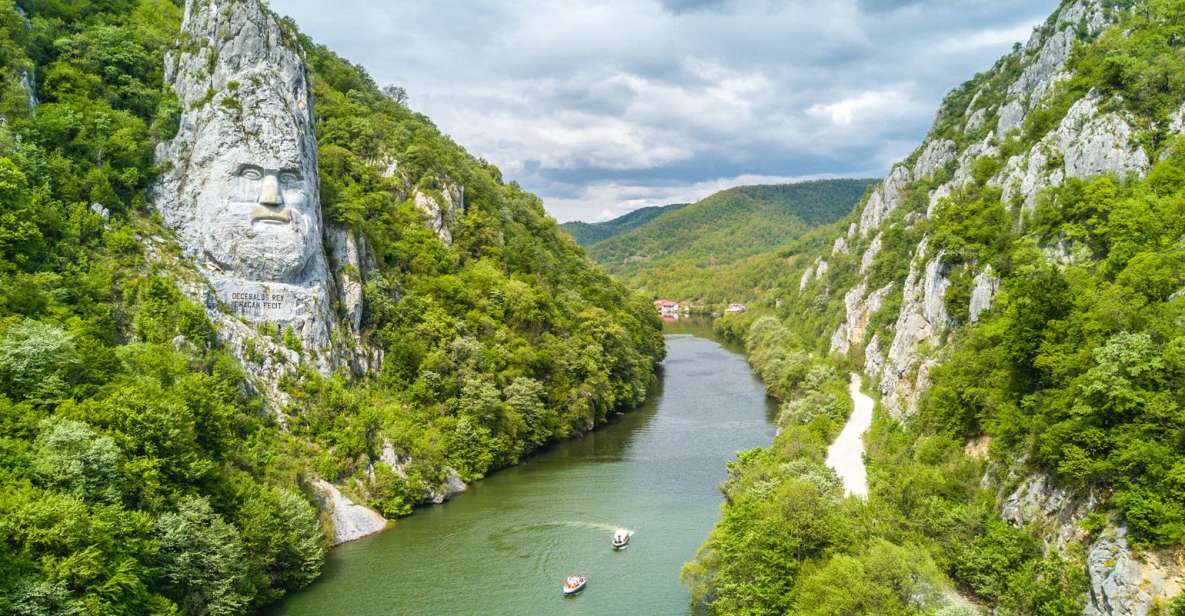 Belgrade: Blue Danube Driving Tour and 1-Hour Speedboat Ride - Good To Know