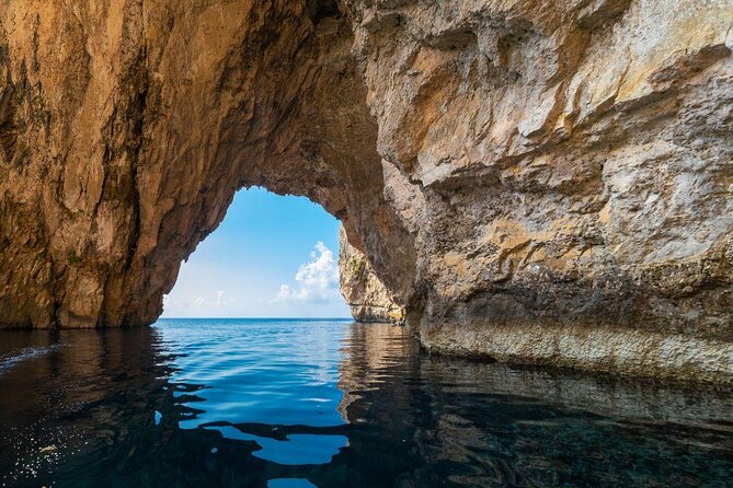 Blue Grotto and Sunday Market at Marsaxlokk Fishing Village Tour - Customer Reviews and Feedback
