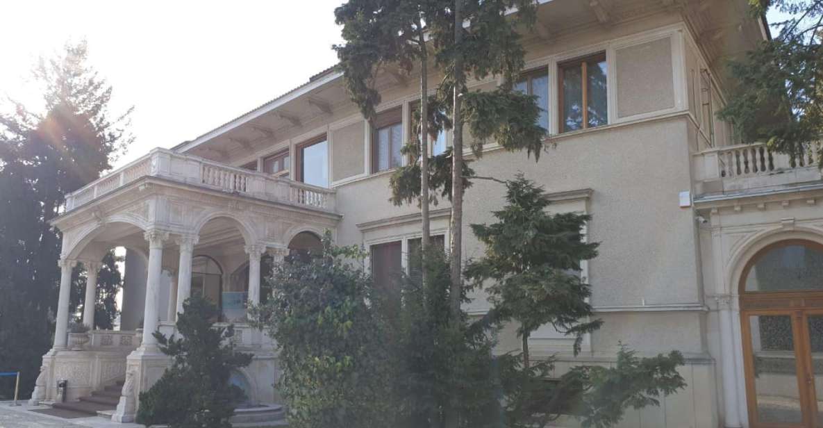 Bucharest: Guided Ceausescu Villa Tour - Tour Experience