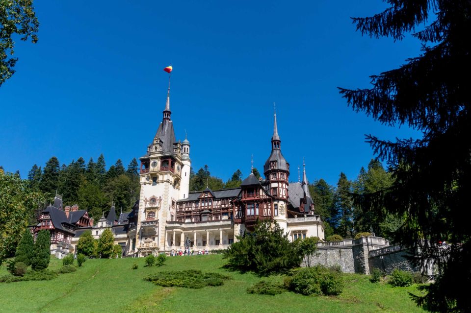 Bucharest: Transylvanian Castles & Brașov Guided Day Tour - Activity Highlights