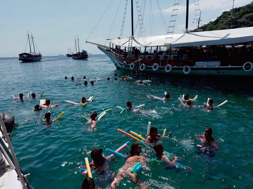 Búzios - Beautiful Little City & Greats Beaches - Departure Details