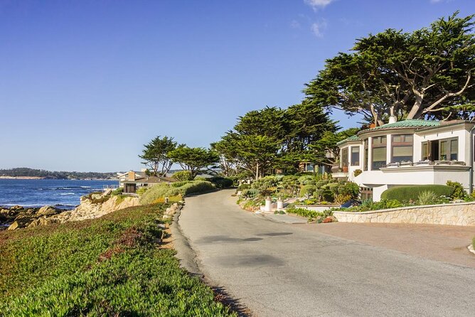 Carmel by the Sea 2-Hour Private Walking Tour