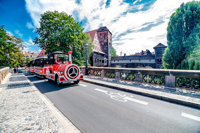 City Tour Through Nuremberg With the Little Train - Christmas Tour - Meeting and Pickup