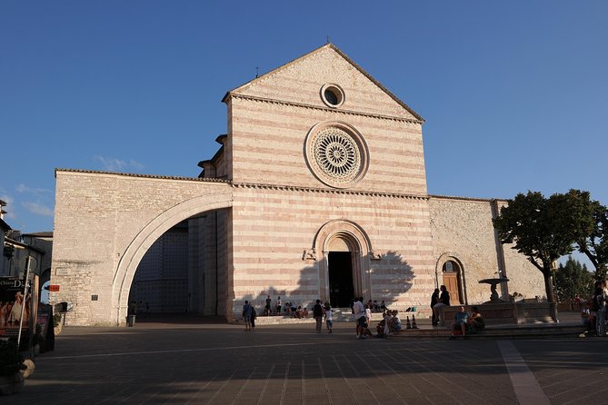 Daytrip From Rome to Orvieto, Todi & Assisi With Private Driver - Explore Orvietos Historic Center