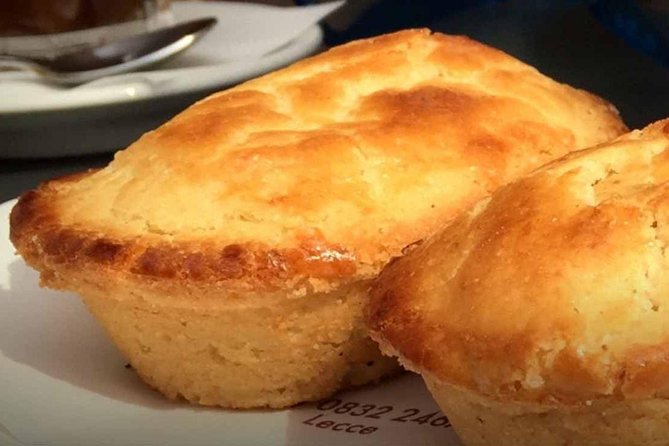 Discovering Lecce Walking Tour With Pasticciotto Tasting - Tour Overview