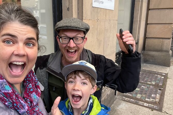 Edinburgh Quest: Self Guided City Walk & Immersive Treasure Hunt - Directions