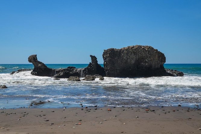 Exclusive Airport Transfers to El Salvador's Top Beaches - Service Overview