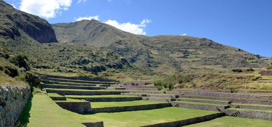 Excursion to the South Valley - Inclusions