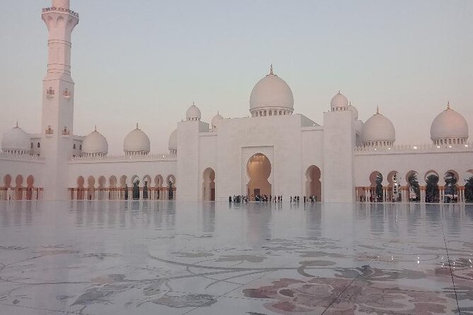 From Abu Dhabi: Private Abu-Dhabi Half-Day Tour With Professional Driver