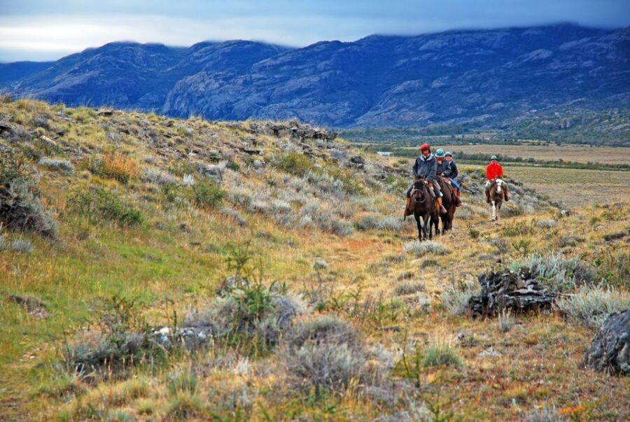 From El Calafate: Estancia Horseback Riding and Boat Tour - Customer Reviews