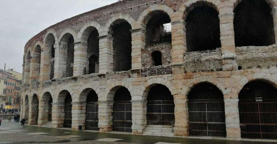 From Venice: Verona Walking Tour With Transportation - Activity Details