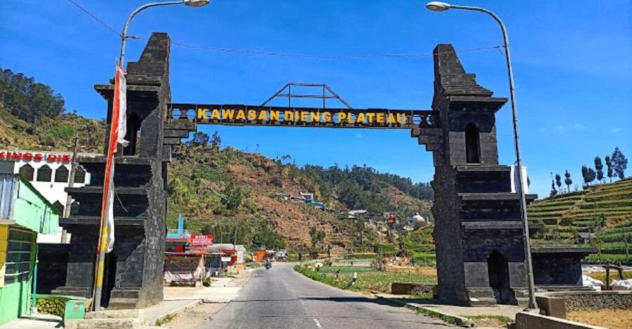 From Yogyakarta: Golden Sunrise Dieng Plateau Trip Full Day - Good To Know