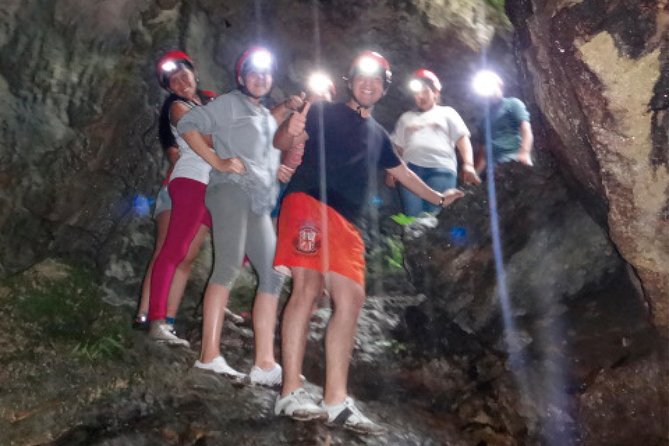 Full-Day Waterfalls and Caverns Tour - Meeting Point Details