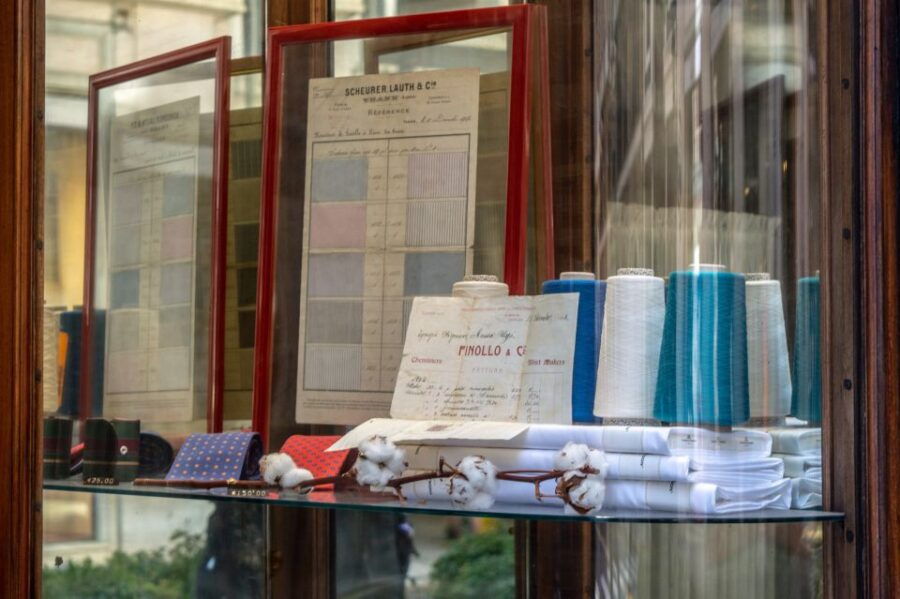 Genoa: Guided Walking Tour With Visit to Artisan Workshops