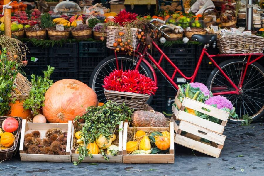 Genoa: Market Tour & Lunch/Dinner at a Cesarina's Home - Experience Highlights