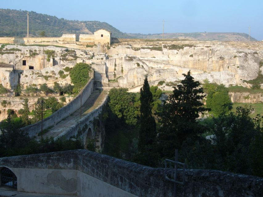Gravina in Puglia "James Bond 007" Guided Walking Tour - Location Information