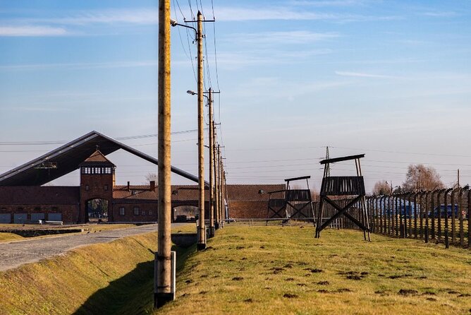 Guided Tour to Auschwitz-Birkenau From Warsaw - Schedule Information