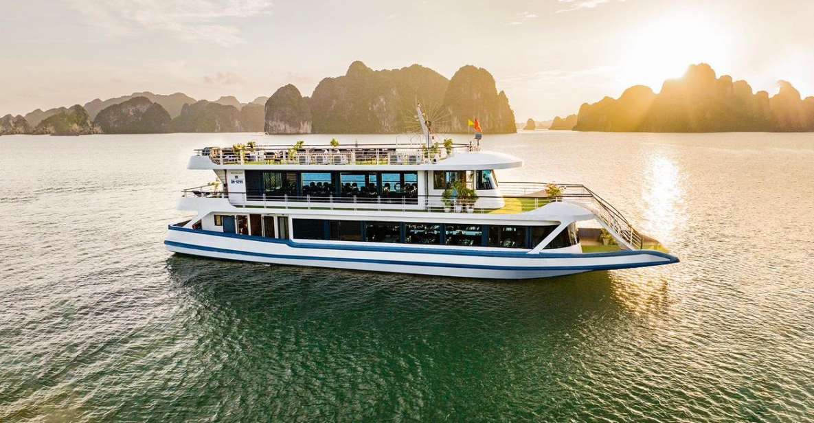 Halong 5 Star Luxury Day Cruise, Caves, Kayak & Buffet Lunch