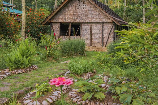Historical 18th Century Estate Tour With Coconut Tasting - Visit the Monplaisir Familys Estate House