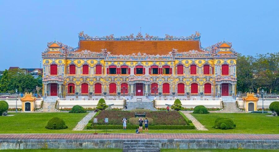 Hue Imperial Walking Tour With Tour Guide