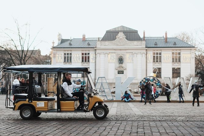 Krakow City Tour by Electric Car With Optional Old Synagogue or Town Hall Ticket