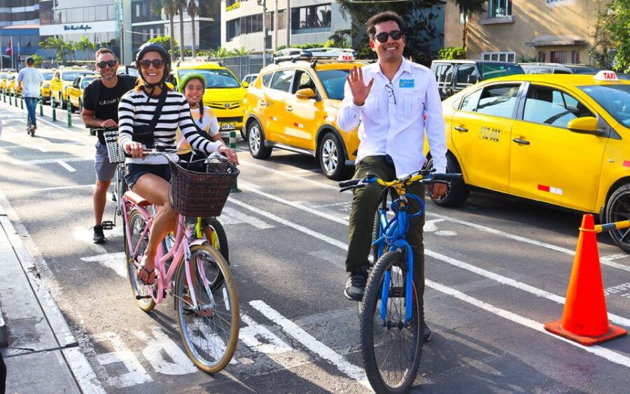 Lima: Bike Tour in Miraflores & Barranco