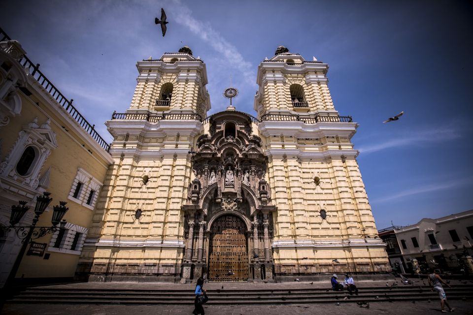 Lima: Private Tour Cathedral, San Francisco & Larco Museum