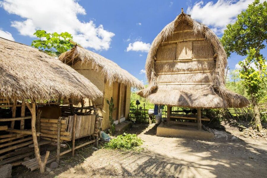 Lombok: Earth Gora/Kuta Tour (including Lunch) - Good To Know