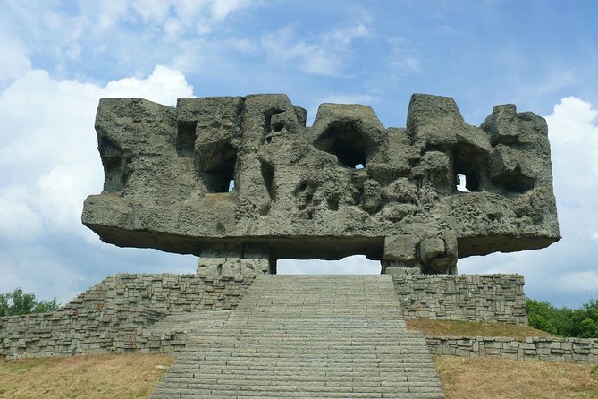 Majdanek Tour - Full Day Tour From Warsaw by Private Car - Good To Know