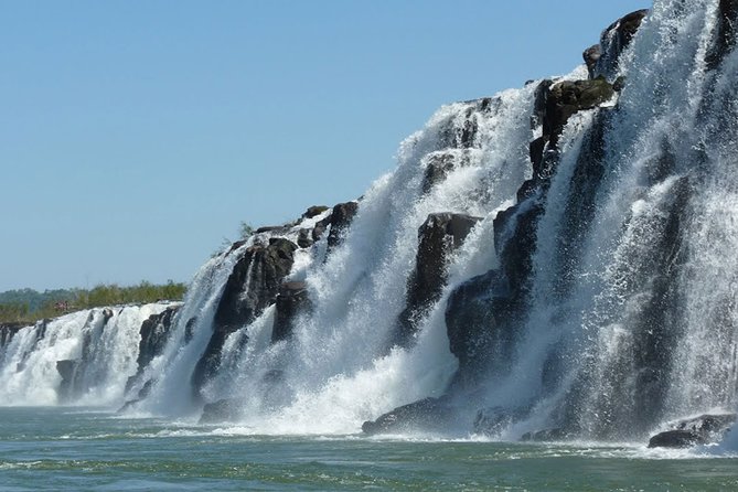 Majestic Mocona Falls Unveiled - Overview of Mocona Falls