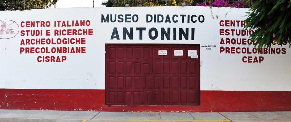 Nazca: Archaeological Exploration of Nazca Antonini Museum - Antonini Museum: Dazzling Paintings Revealed