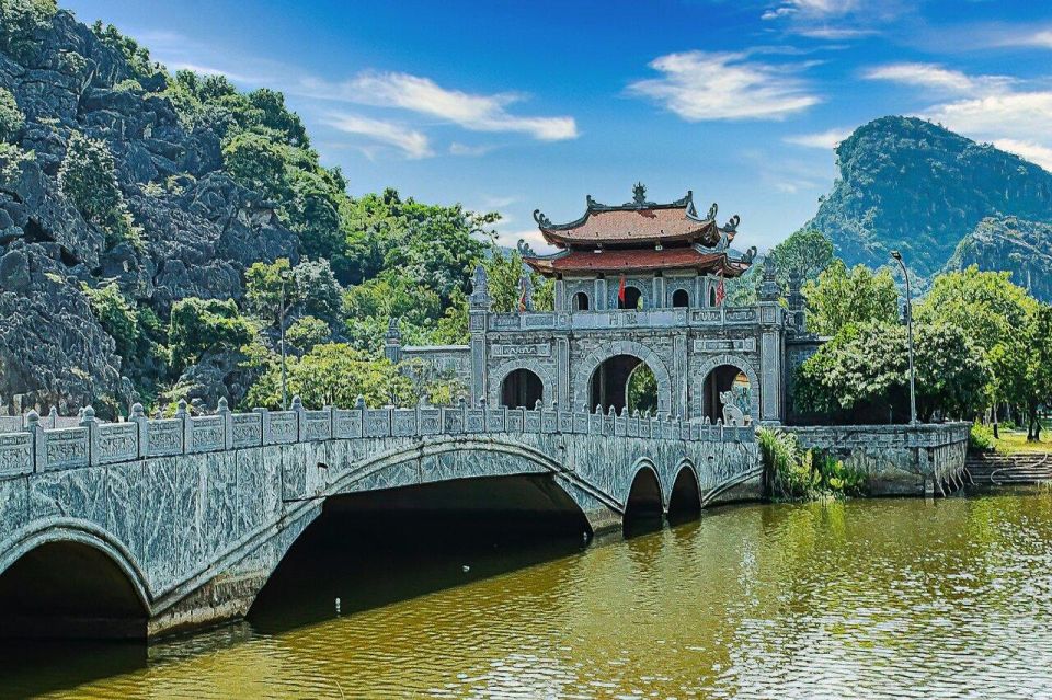 Ninh Binh : Hoa Lu, Trang An, and Mua Cave Full-Day Trip - Gems of Hanois Surrounding Area