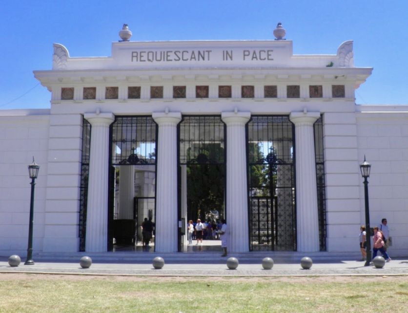 Premium City Tour With Visit to Teatro Colon in Buenos Aires - Good To Know