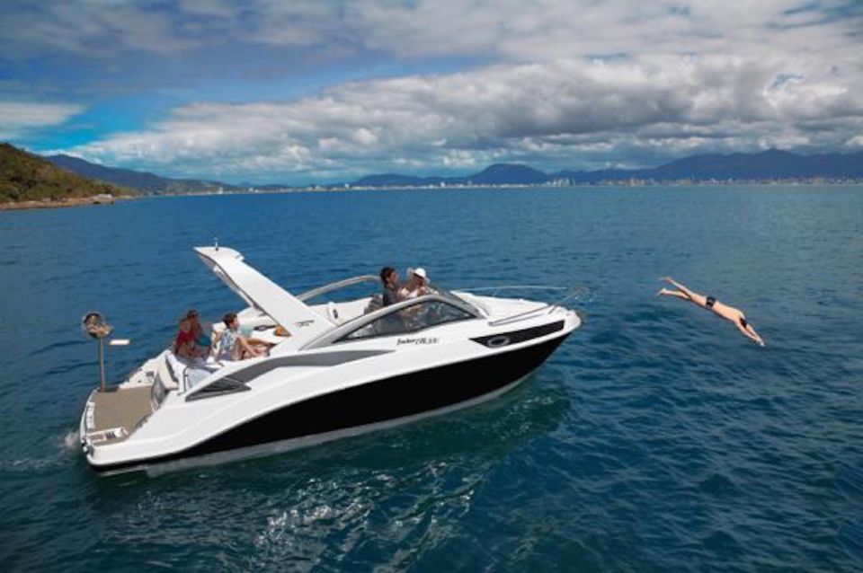 Private Boat Tour With Photography Service - Sailing Route