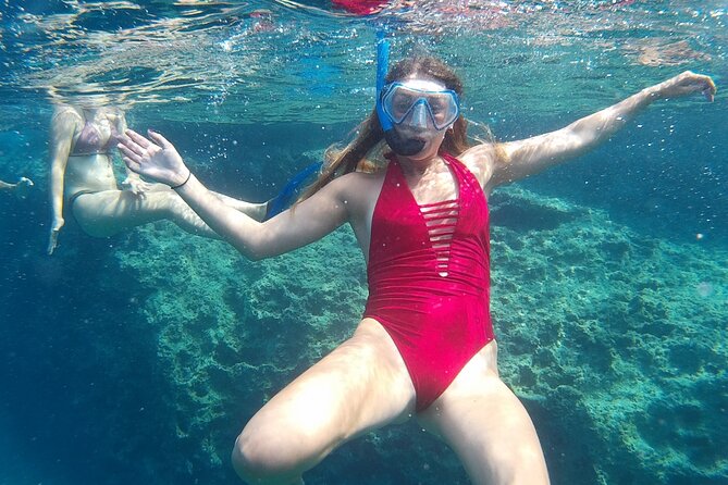 Private Full-Day Yacht Tour in Maltese Islands - Malta - Luxury Amenities and Services Onboard