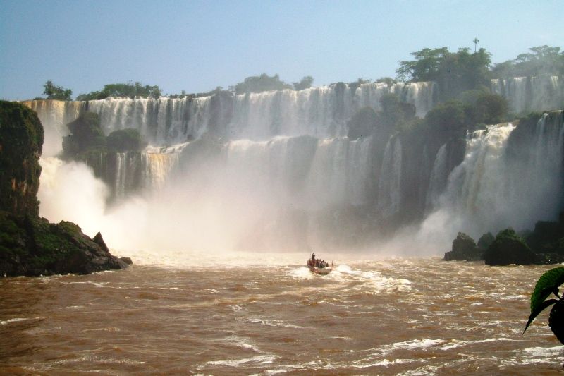 Puerto Iguazú: Iguazu Falls Trip With Jeep Tour & Boat Ride - Small Group Size and Pickup Information