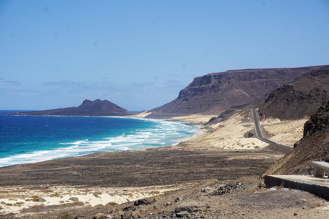 São Vicente: Private Transfer From Airport to Baía Das Gatas or Vice Versa - Pricing and Booking Details