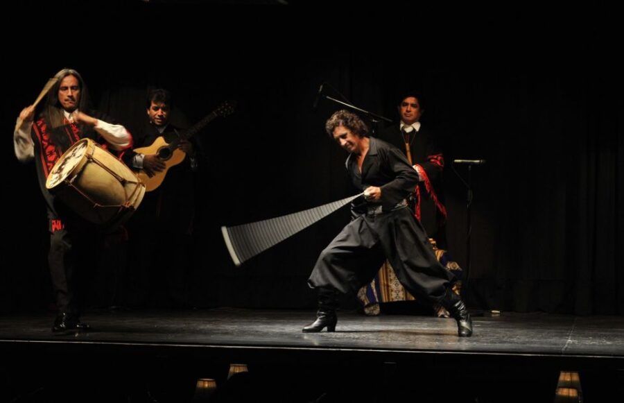 The VIP Window: Gourmet Dinner Show Transferfree - Ticket Information