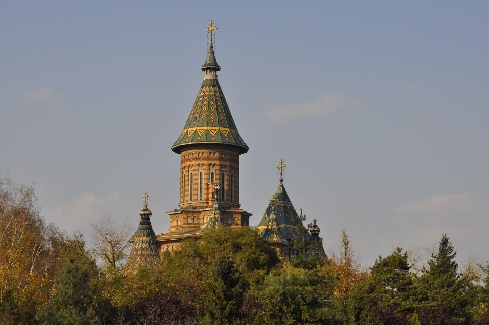 TimișOara: Capture the Most Photogenic Spots With a Local - Booking Details