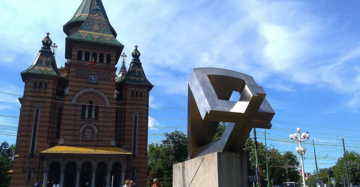 Timisoara: Grand Communism Tour - Inclusions