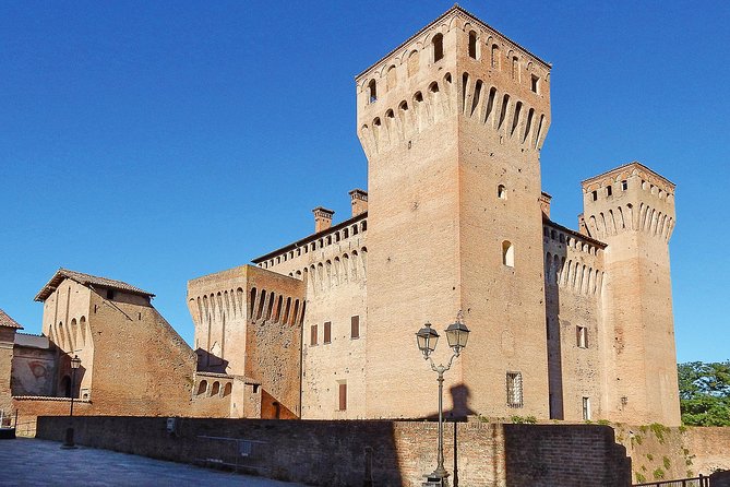 Tour to Vignola and Castelvetro With Lunch at the Farmhouse and Visit to the Acetaia - Tour Highlights