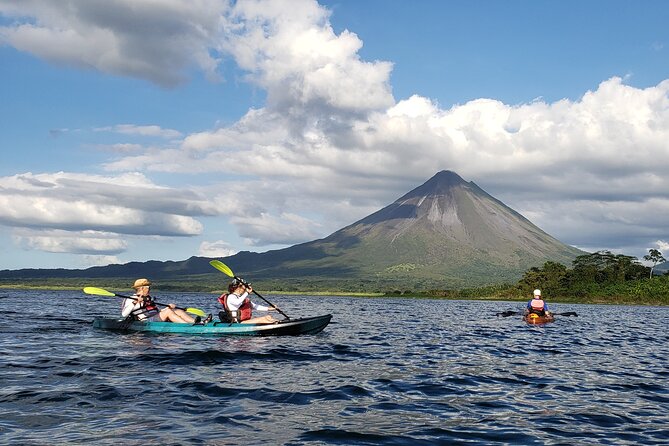 Ultimate Kayaking Adventure: Lake Arenal Unleashed - Lake Arenal: A Kayakers Paradise