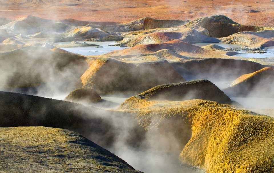 Uyuni: Uyuni Salt Flats and Red Lagoon 3-Day Tour - Tour Overview