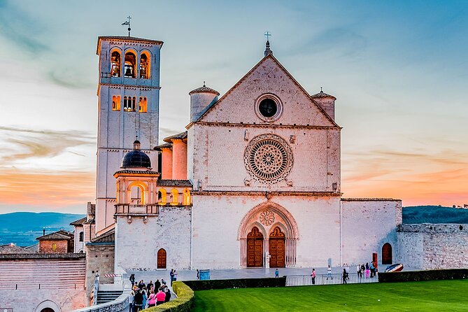 Visit ASSISI on Foot With the Audio Guide App for Smartphone - Visit Details and Logistics
