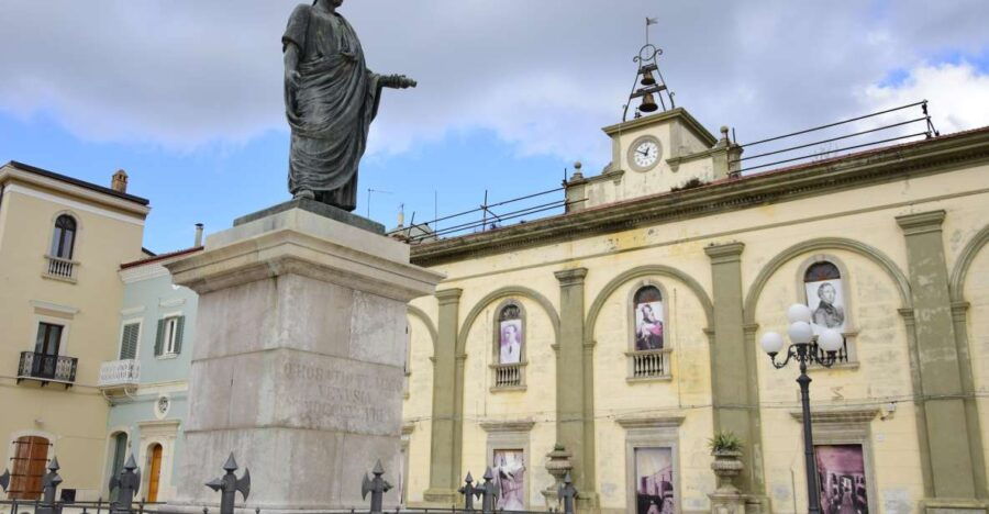 Vulture Tour: Venosa