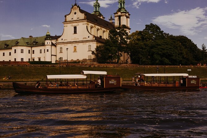 1 Hour Traditional Gondola Sightseeing Vistula River Cruise - Pricing and Booking Information