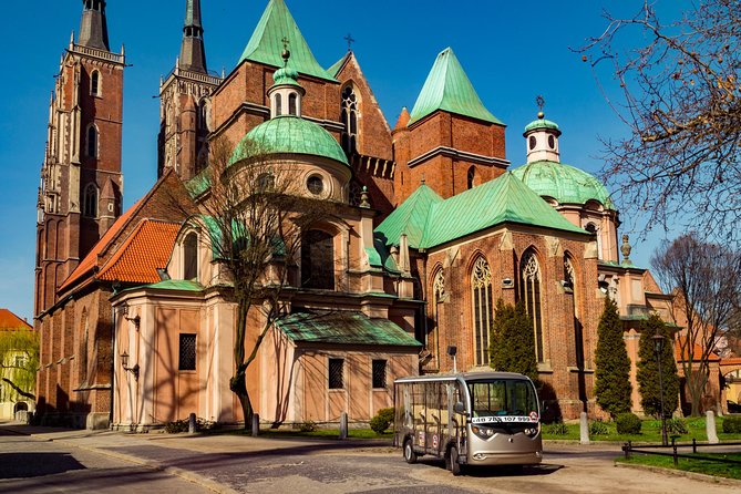 2-Hours Private Electric Car Tour With a Guide, Wroclaw - Tour Details