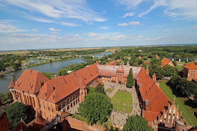6 Hours Teutonic Castle Tour in Malbork - Castle History